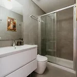 Orange House - Modern Two-bedroom Rc D *