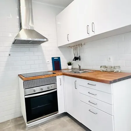 Orange House - Modern Two-bedroom Rc D Apartment