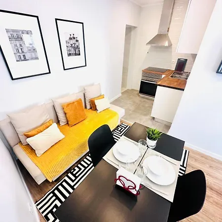 Apartment Orange House - Modern Two-bedroom Rc D