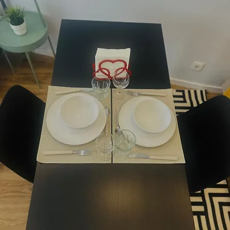 Orange House - Modern Two-bedroom Rc D Apartment Lisbon