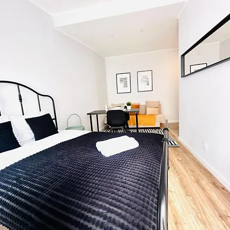 Apartment Orange House - Modern Two-bedroom Rc D Lisbon