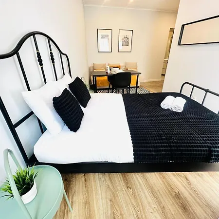 Apartment Orange House - Modern Two-bedroom Rc D Lisbon