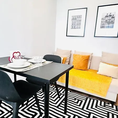 Apartment Orange House - Modern Two-bedroom Rc D